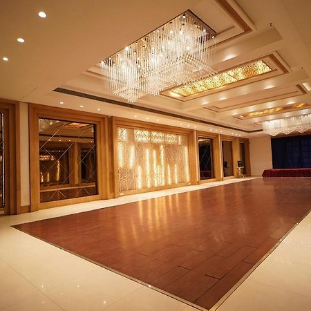 Hotel Amora - Rajnandgaon Raj Nandgaon Екстер'єр фото