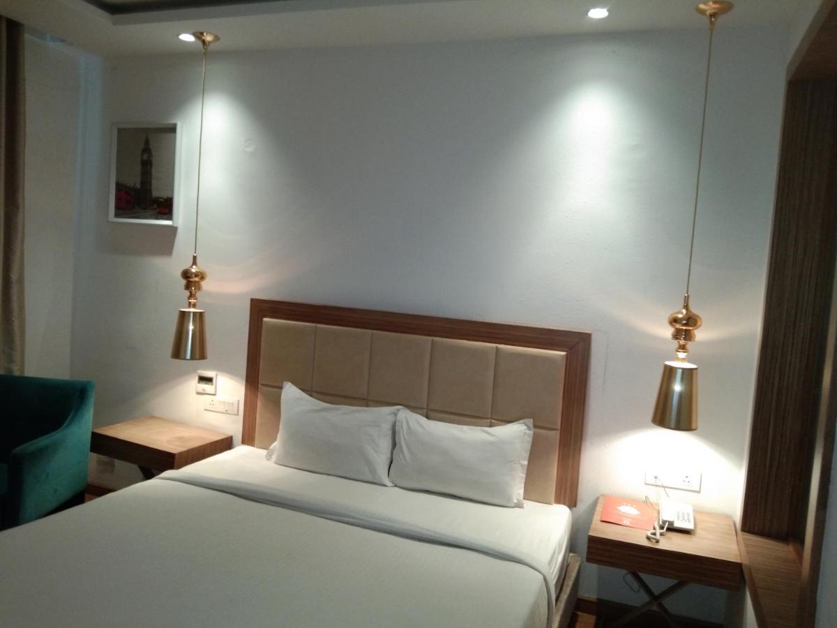 Hotel Amora - Rajnandgaon Raj Nandgaon Екстер'єр фото