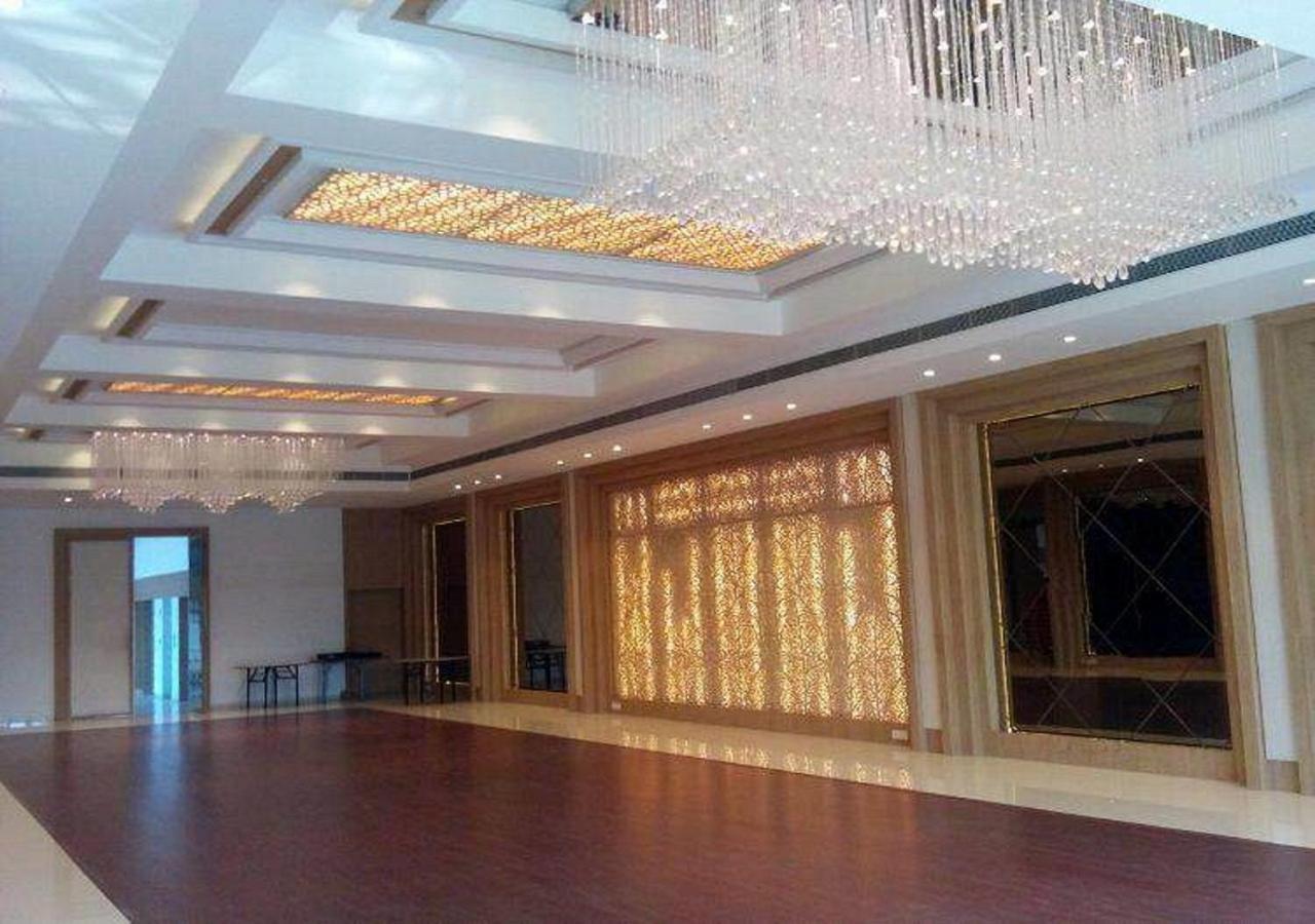 Hotel Amora - Rajnandgaon Raj Nandgaon Екстер'єр фото