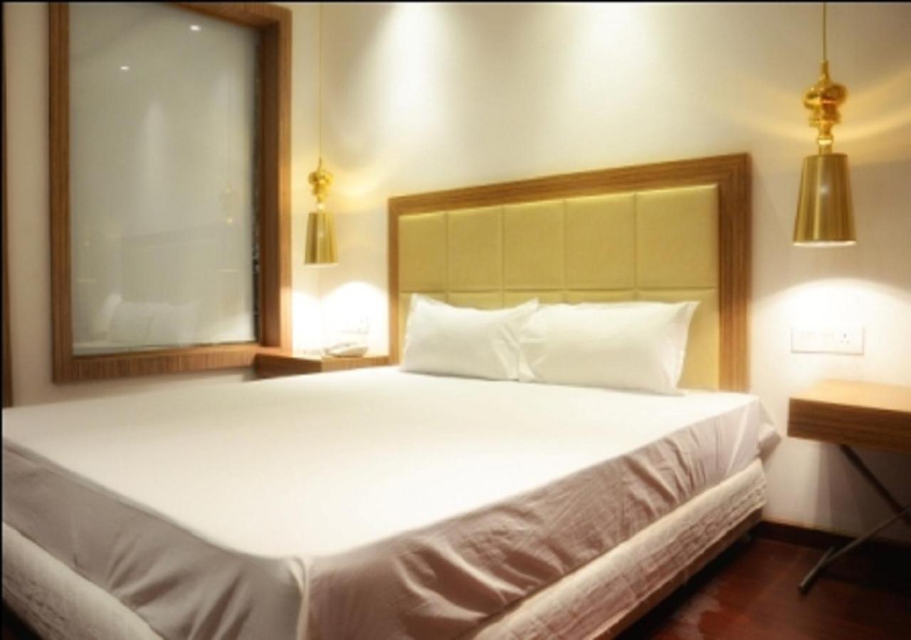 Hotel Amora - Rajnandgaon Raj Nandgaon Екстер'єр фото