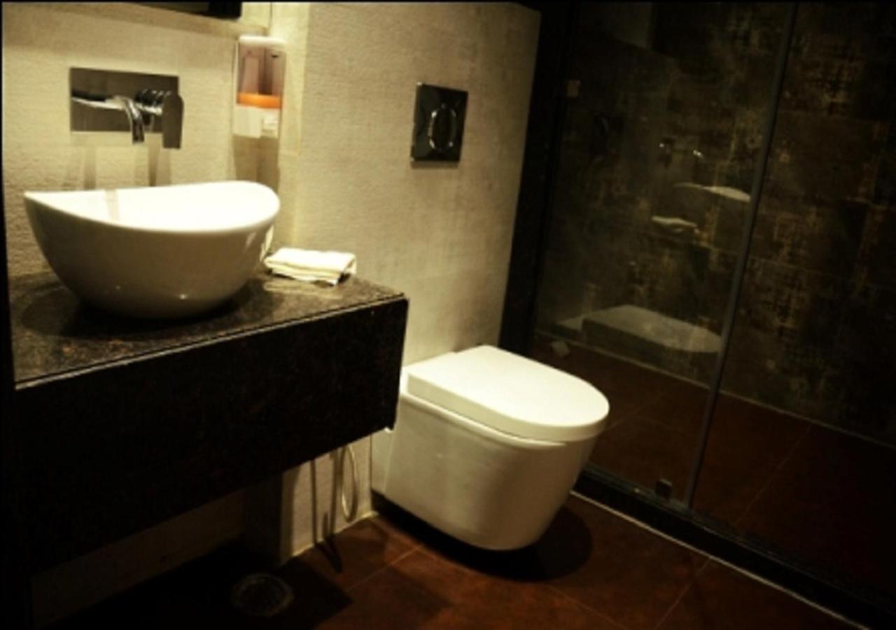 Hotel Amora - Rajnandgaon Raj Nandgaon Екстер'єр фото