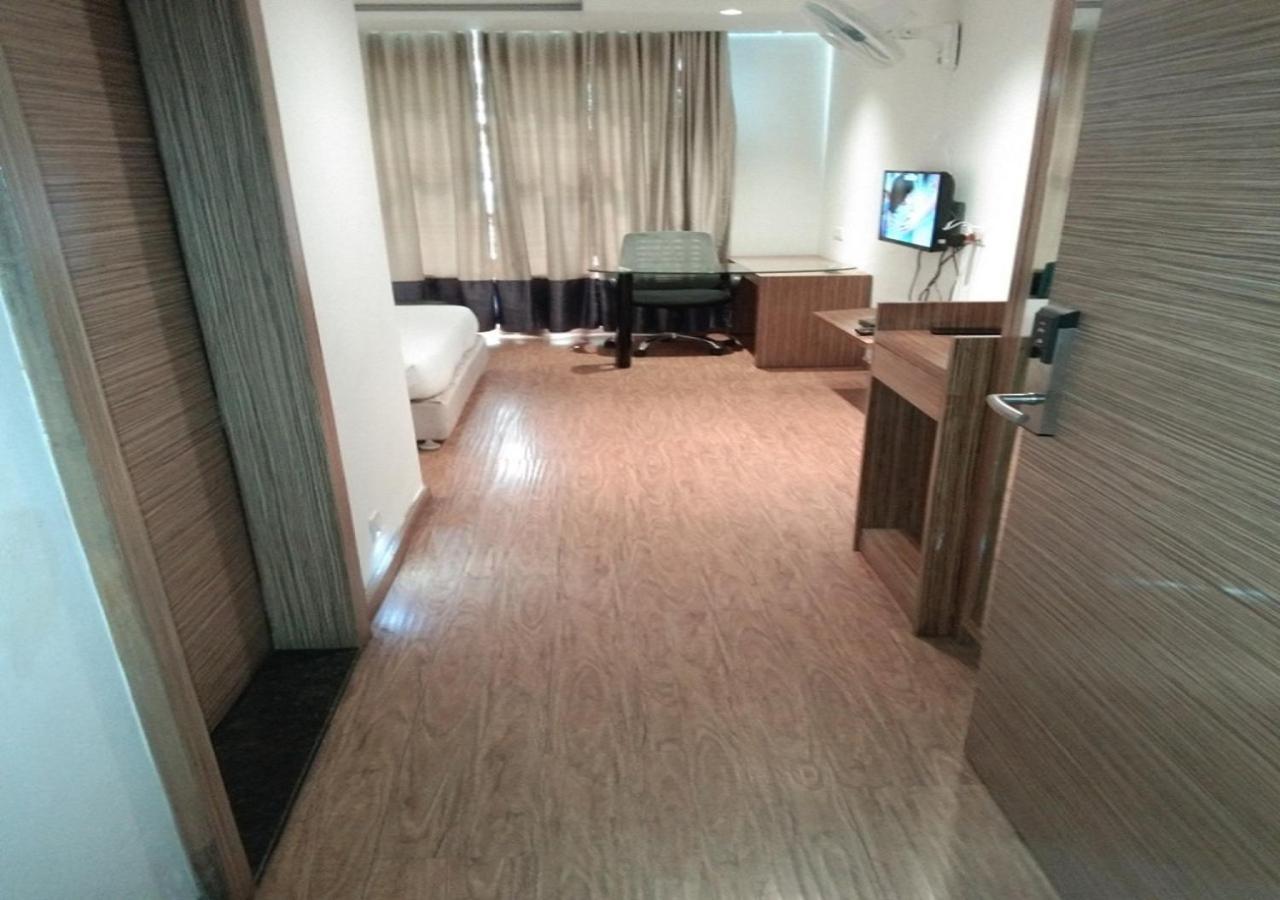 Hotel Amora - Rajnandgaon Raj Nandgaon Екстер'єр фото