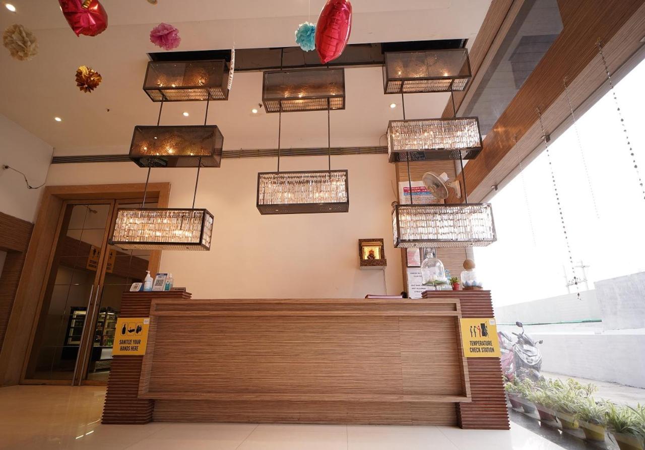 Hotel Amora - Rajnandgaon Raj Nandgaon Екстер'єр фото